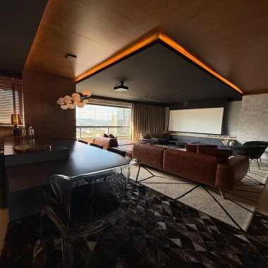 APARTAMENTO ALTO PADRÃO QUADRA MAR com 3 suítes Locação Anual em Balneário Camboriú