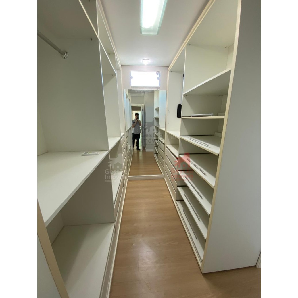 Mansão Exclusiva à Venda no Condomínio Vila Rica – Balneário Camboriú/SC