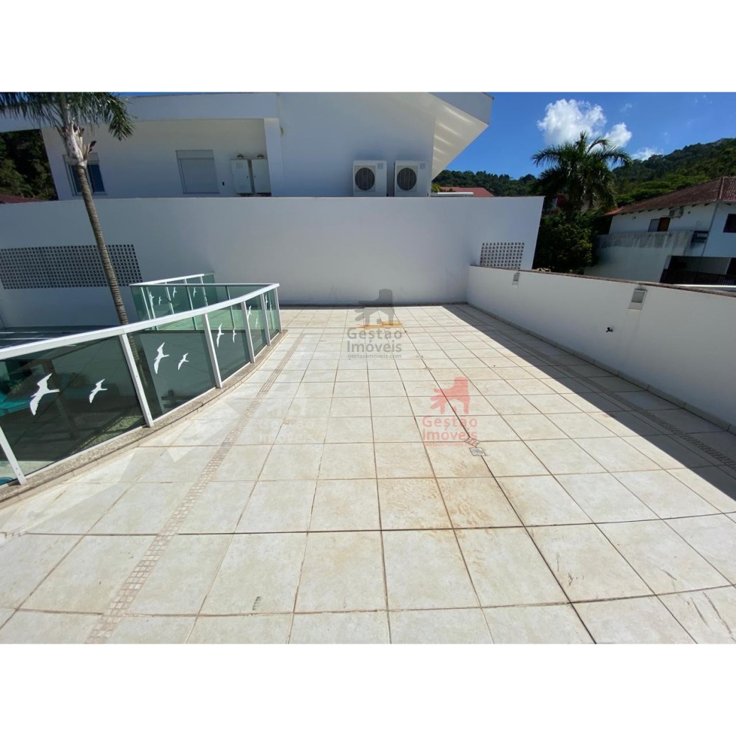 Mansão Exclusiva à Venda no Condomínio Vila Rica – Balneário Camboriú/SC