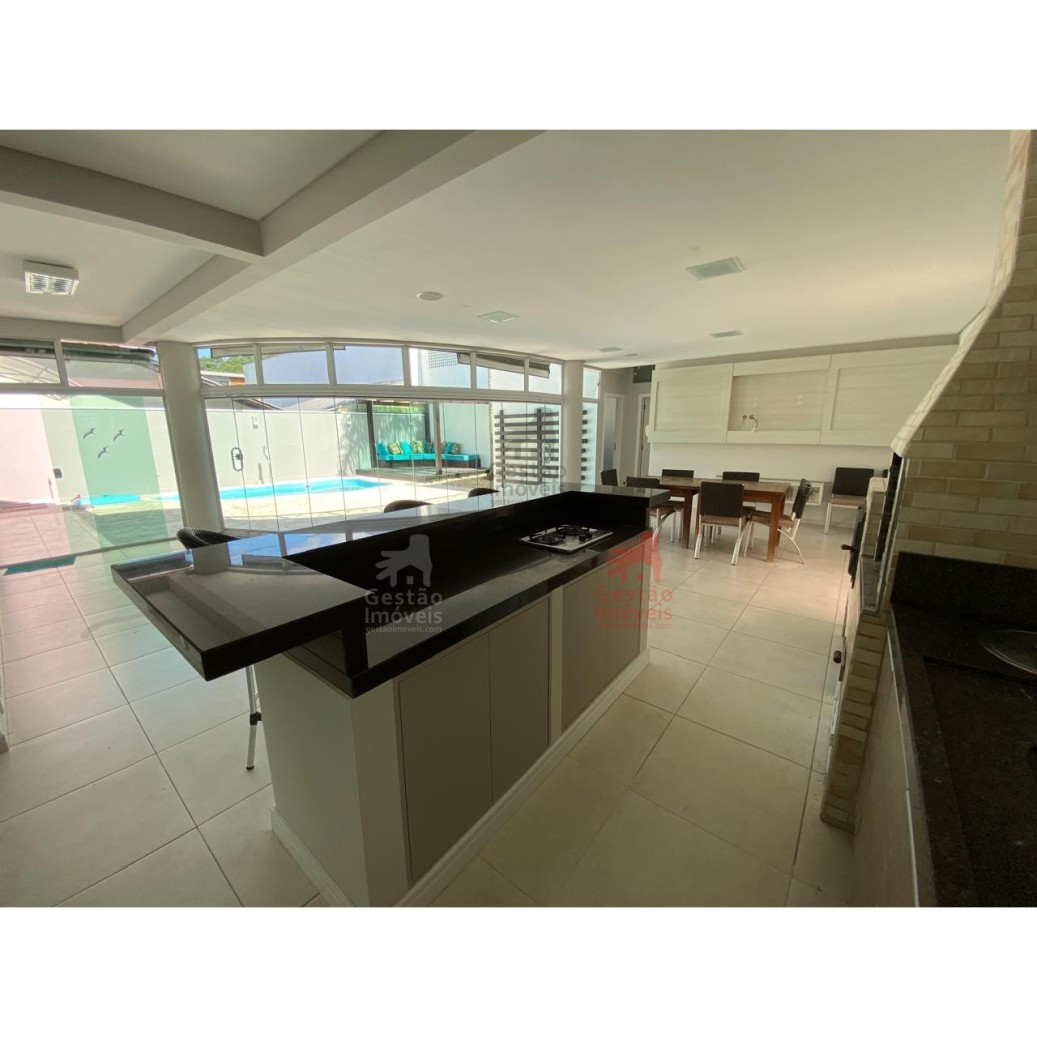 Mansão Exclusiva à Venda no Condomínio Vila Rica – Balneário Camboriú/SC
