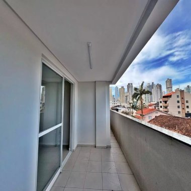 Apartamento Diferenciado com 2 quartos no Centro de BC