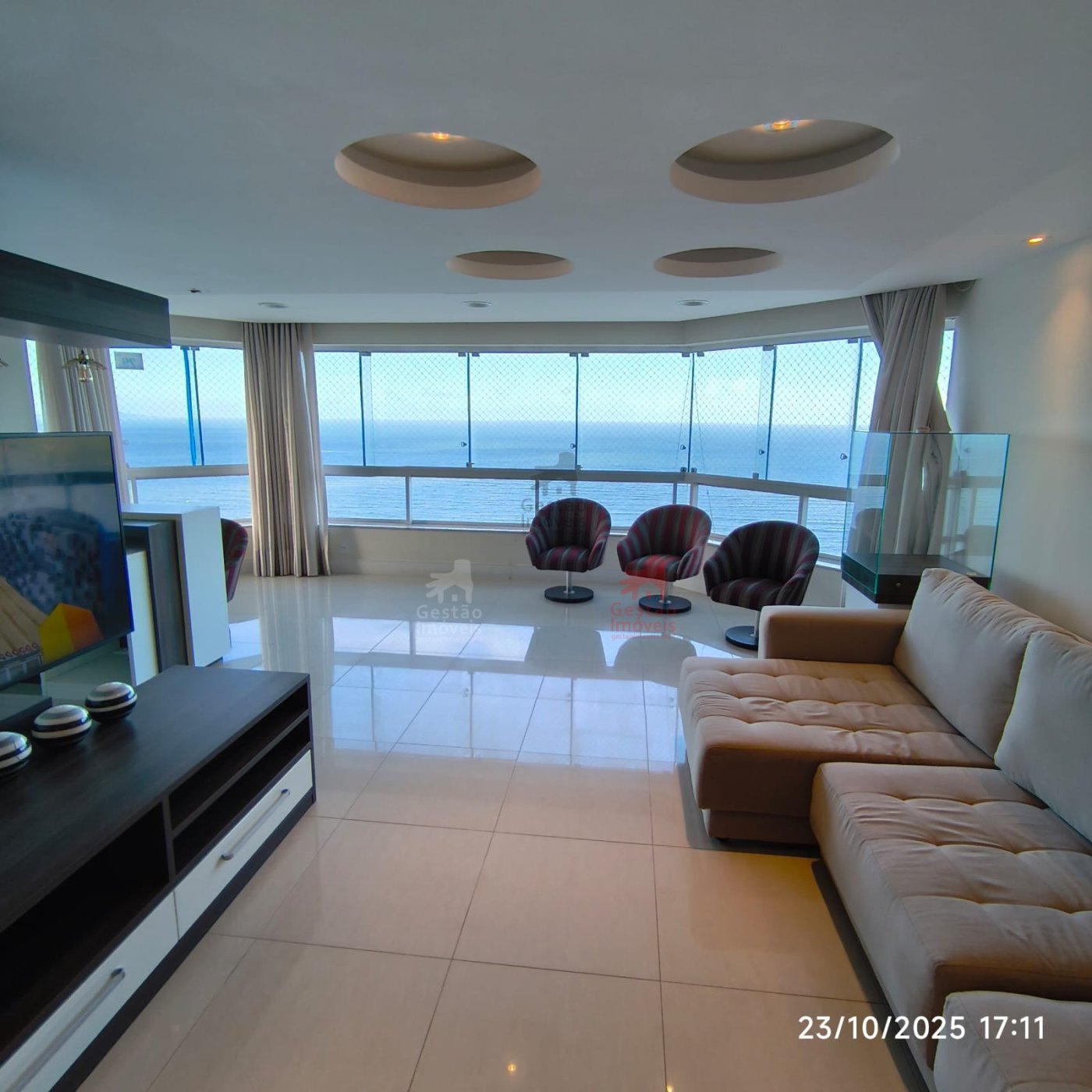 Duplex Frente Mar no Centro de Balneário Camboriú