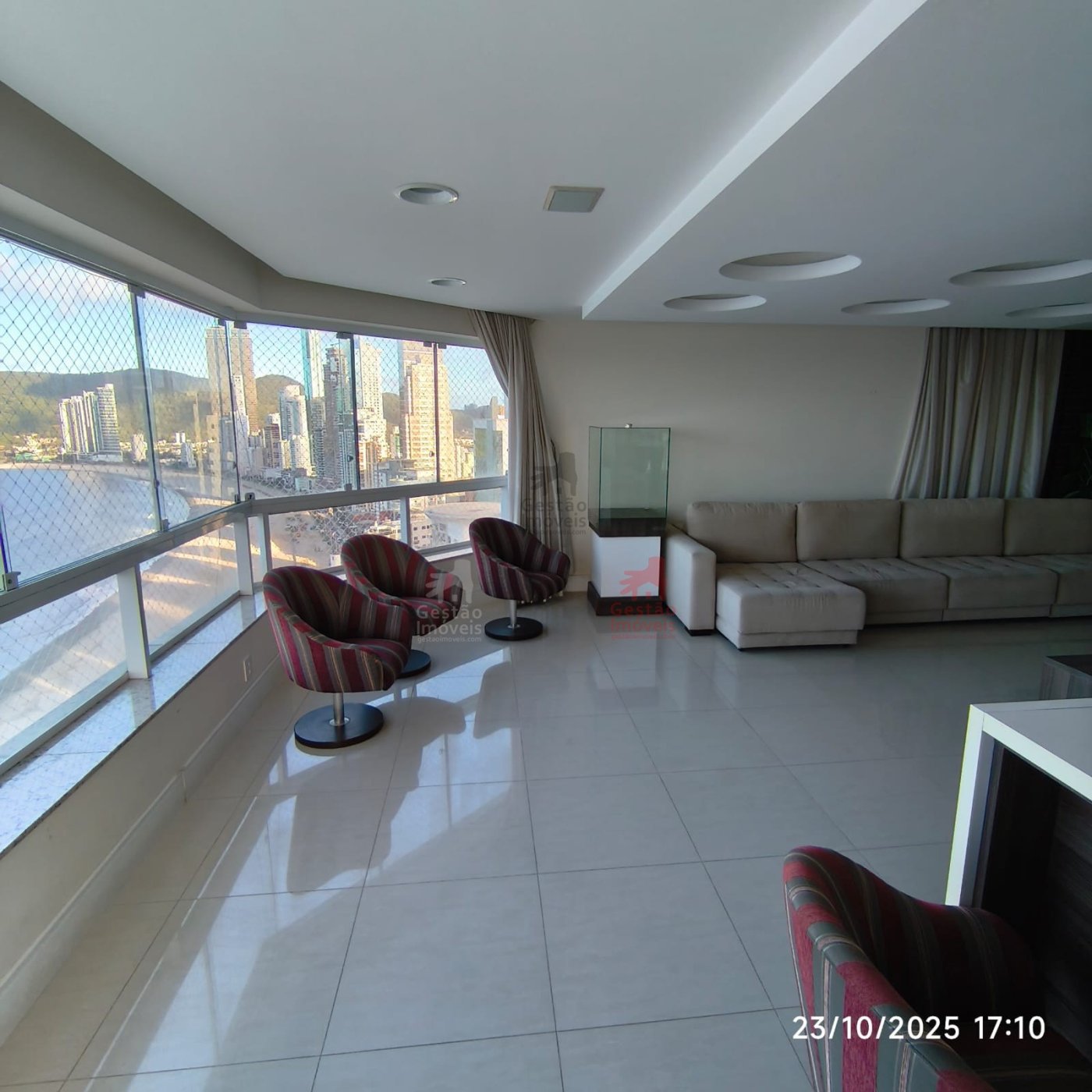 Duplex Frente Mar no Centro de Balneário Camboriú