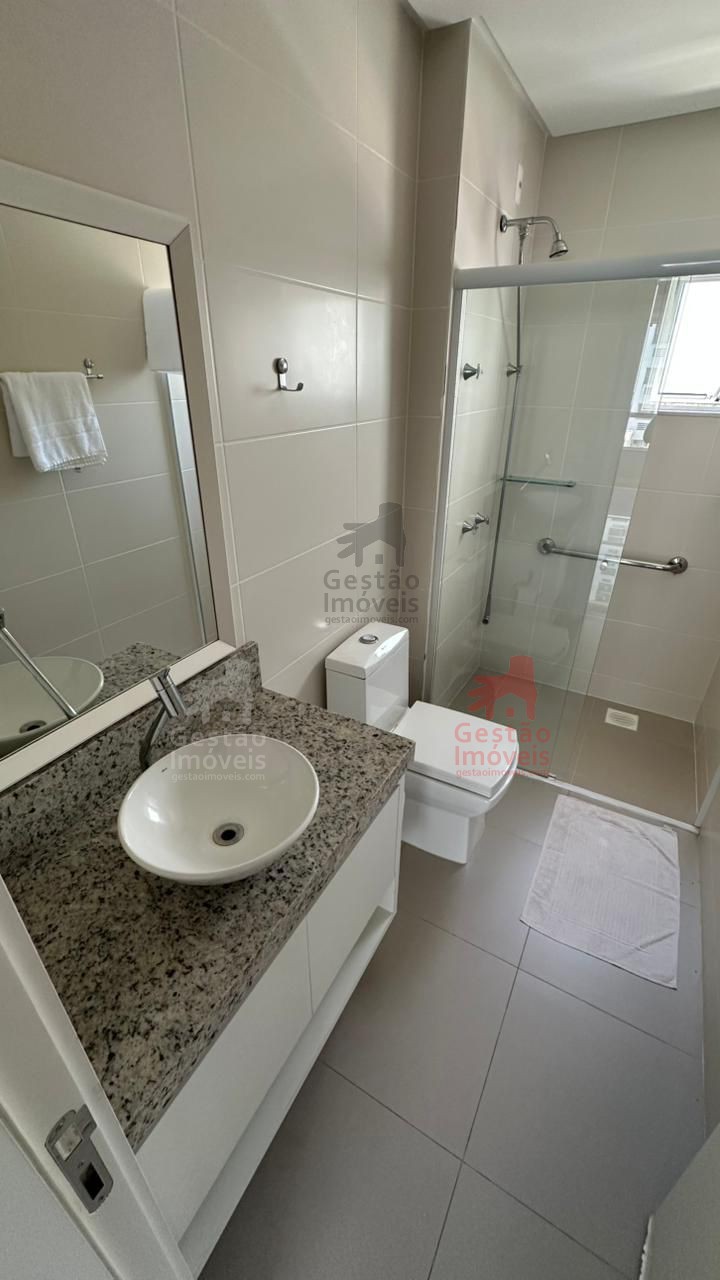 Apartamento 2 quartos para Locação Anual no bairro Pioneiros em Balneário Camboriú