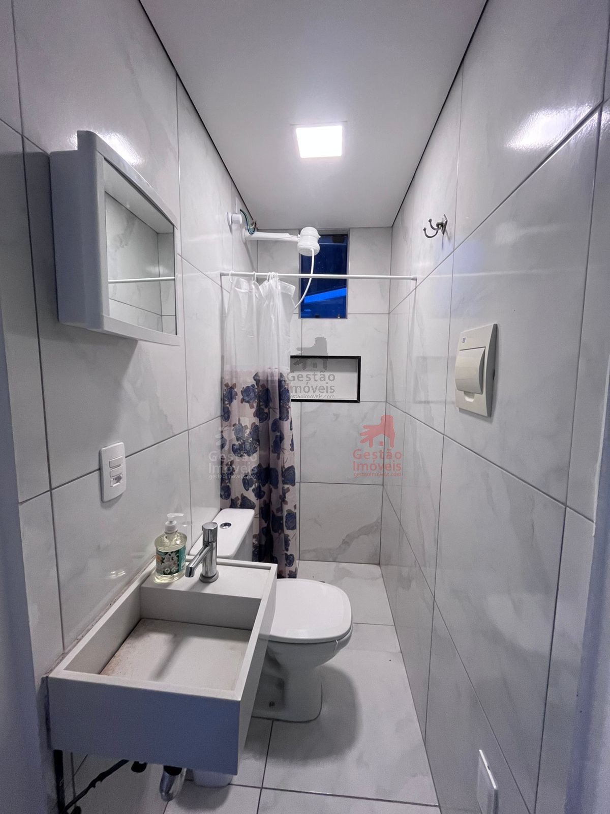 Kitnet 1 quarto para Locação Anual no bairro Centro em Balneário Camboriú