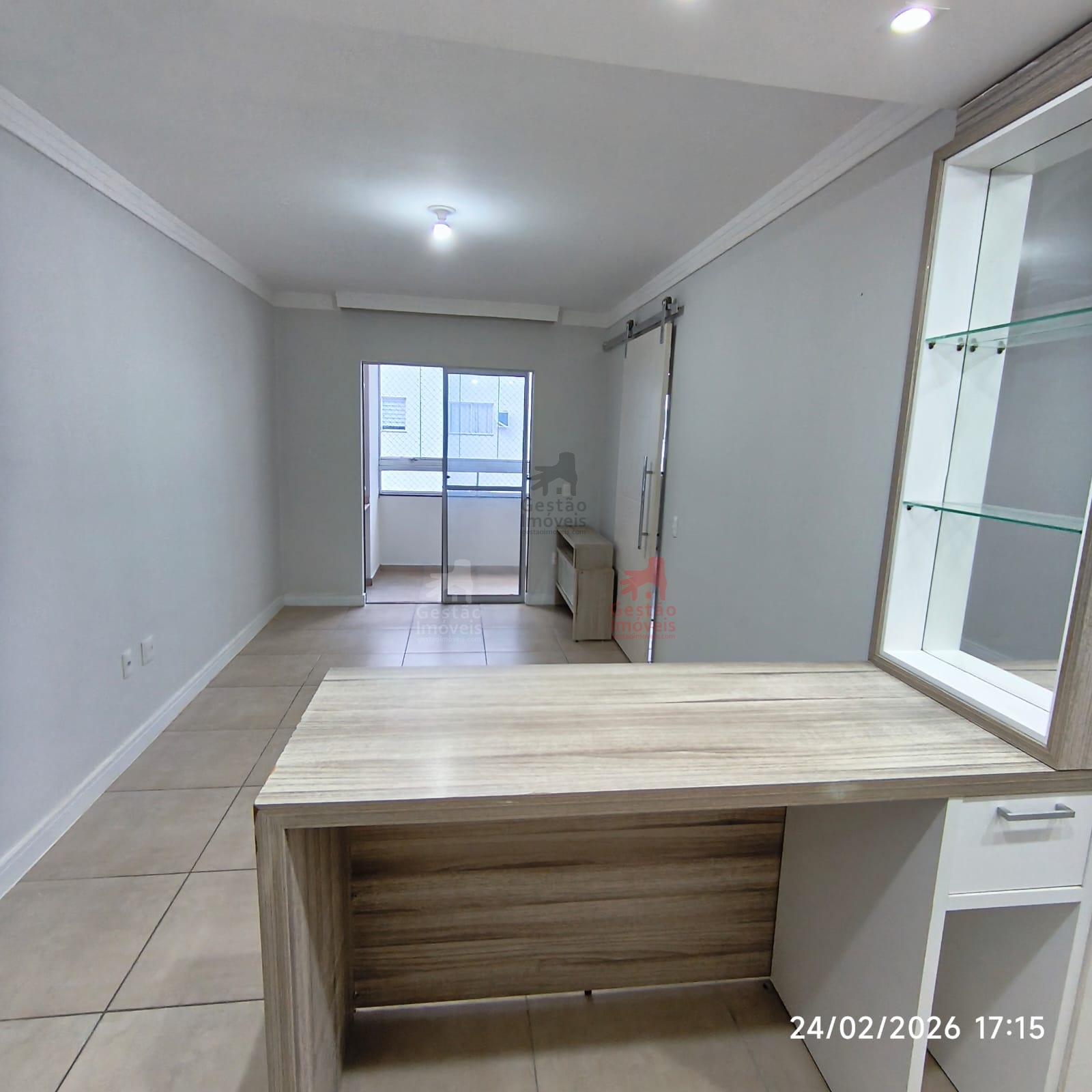 Apartamento 2 quartos para Locação Anual no bairro Cedro em Camboriú