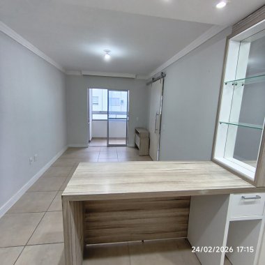 Apartamento 2 quartos para Locação Anual no bairro Cedro em Camboriú