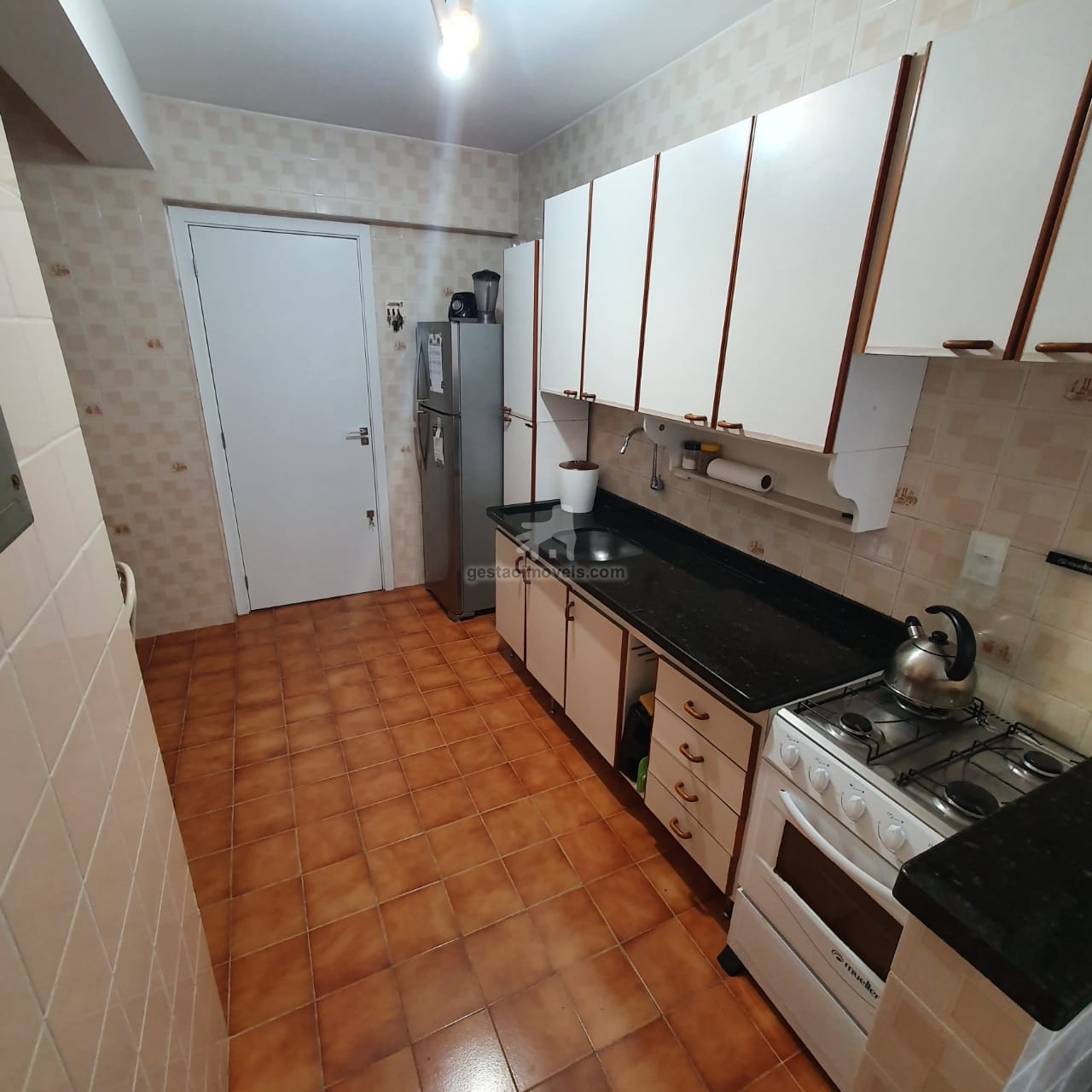 Apartamento para locação no Ed. Cravo e Canela