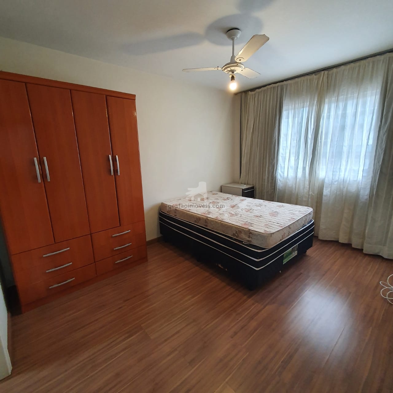 Apartamento para locação no Ed. Cravo e Canela