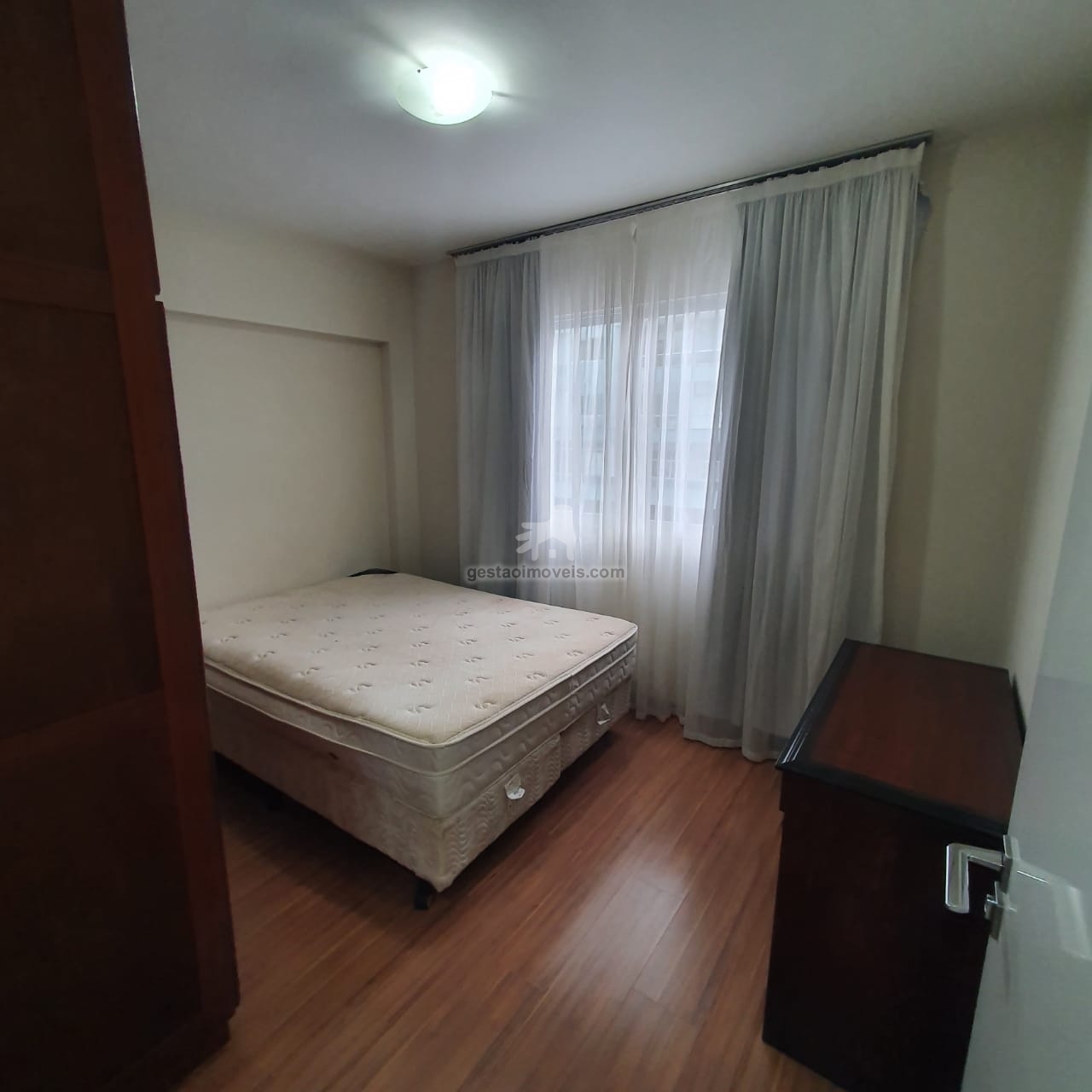 Apartamento para locação no Ed. Cravo e Canela