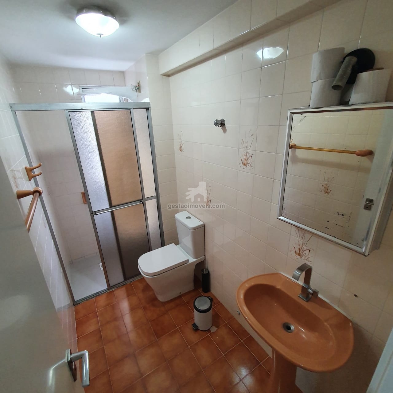 Apartamento para locação no Ed. Cravo e Canela