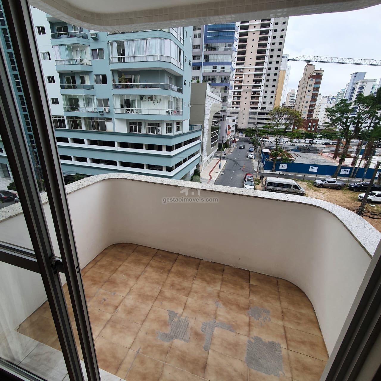 Apartamento para venda no Ed. Cravo e Canela