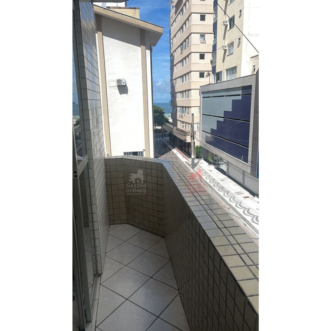 Apartamento 2 quartos próximo a praia no centro de BC