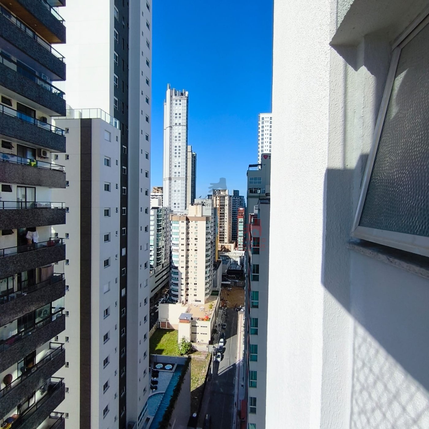 Apartamento 4 quartos sendo 2 suítes a venda no Centro de BC