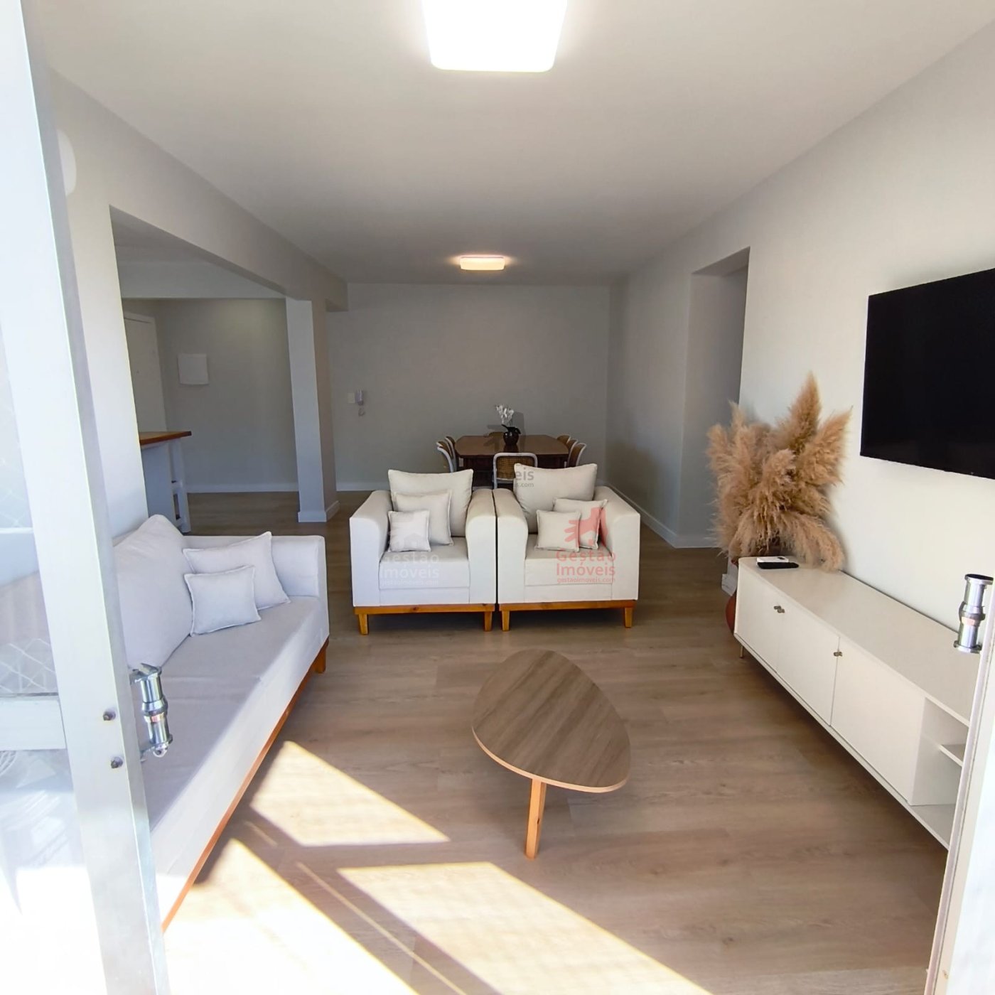 Apartamento 4 quartos sendo 2 suítes a venda no Centro de BC
