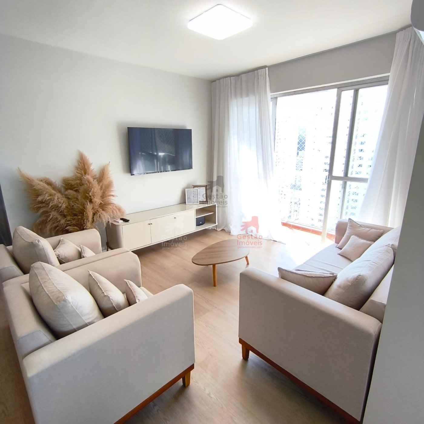 Apartamento 4 quartos sendo 2 suítes a venda no Centro de BC