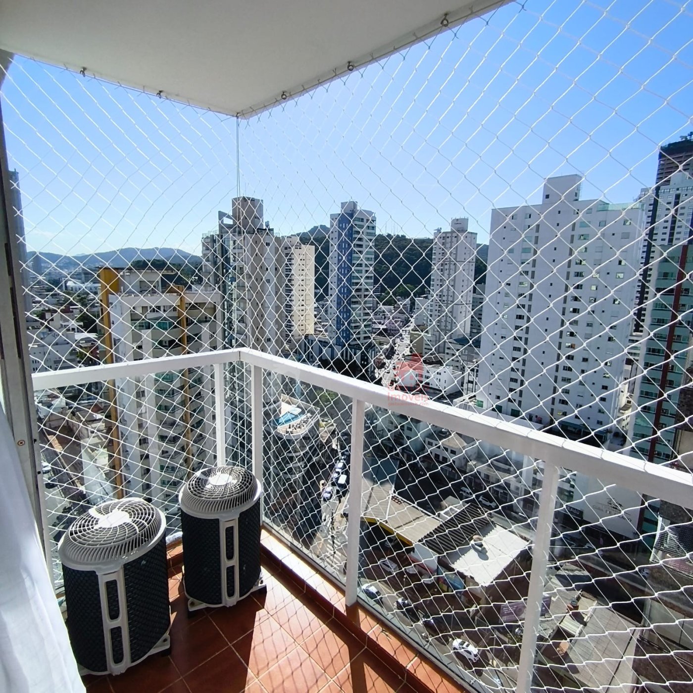 Apartamento 4 quartos sendo 2 suítes a venda no Centro de BC
