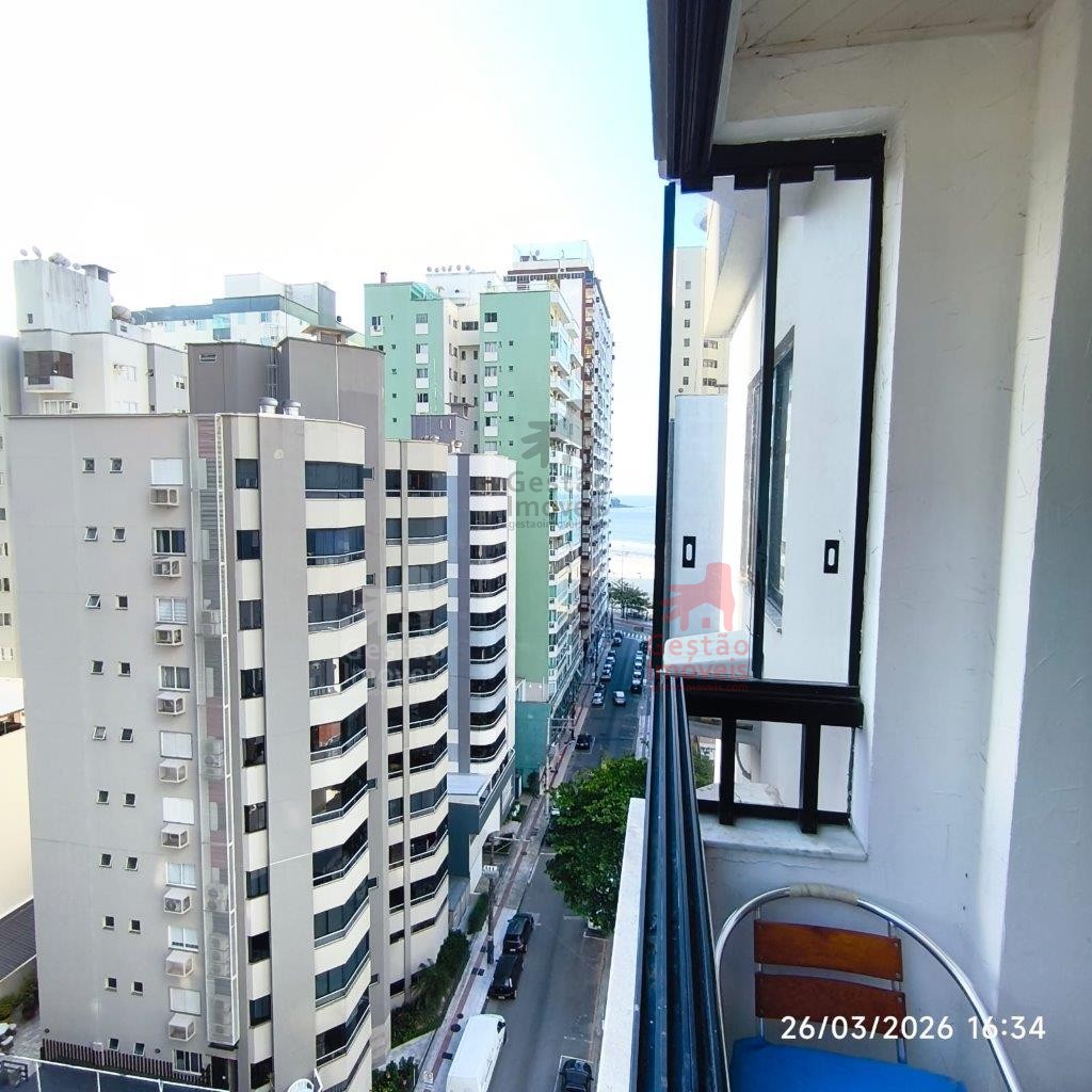 Venda de apartamento quadra mar com 3 quartos no centro de BC
