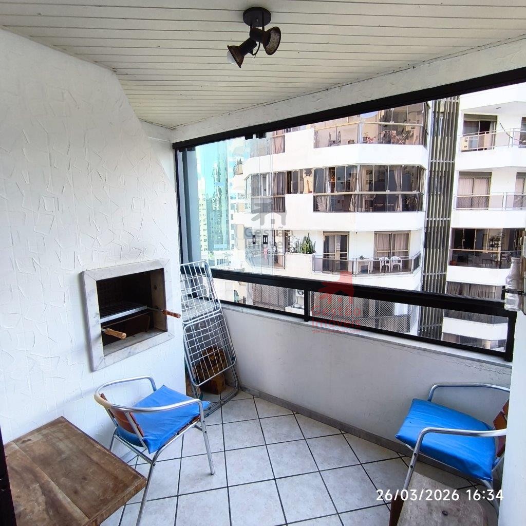 Venda de apartamento quadra mar com 3 quartos no centro de BC