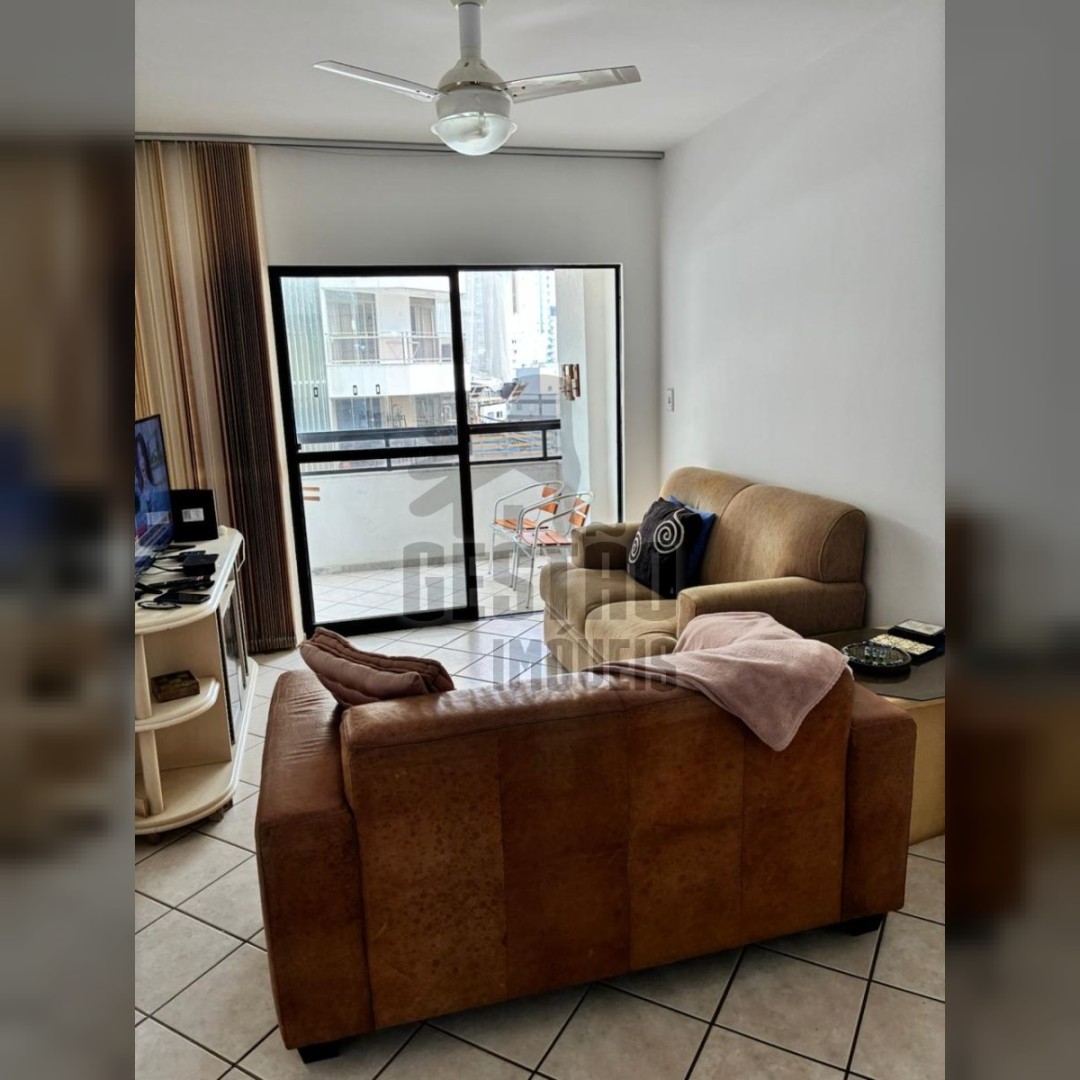 Venda de apartamento quadra mar com 3 quartos no centro de BC