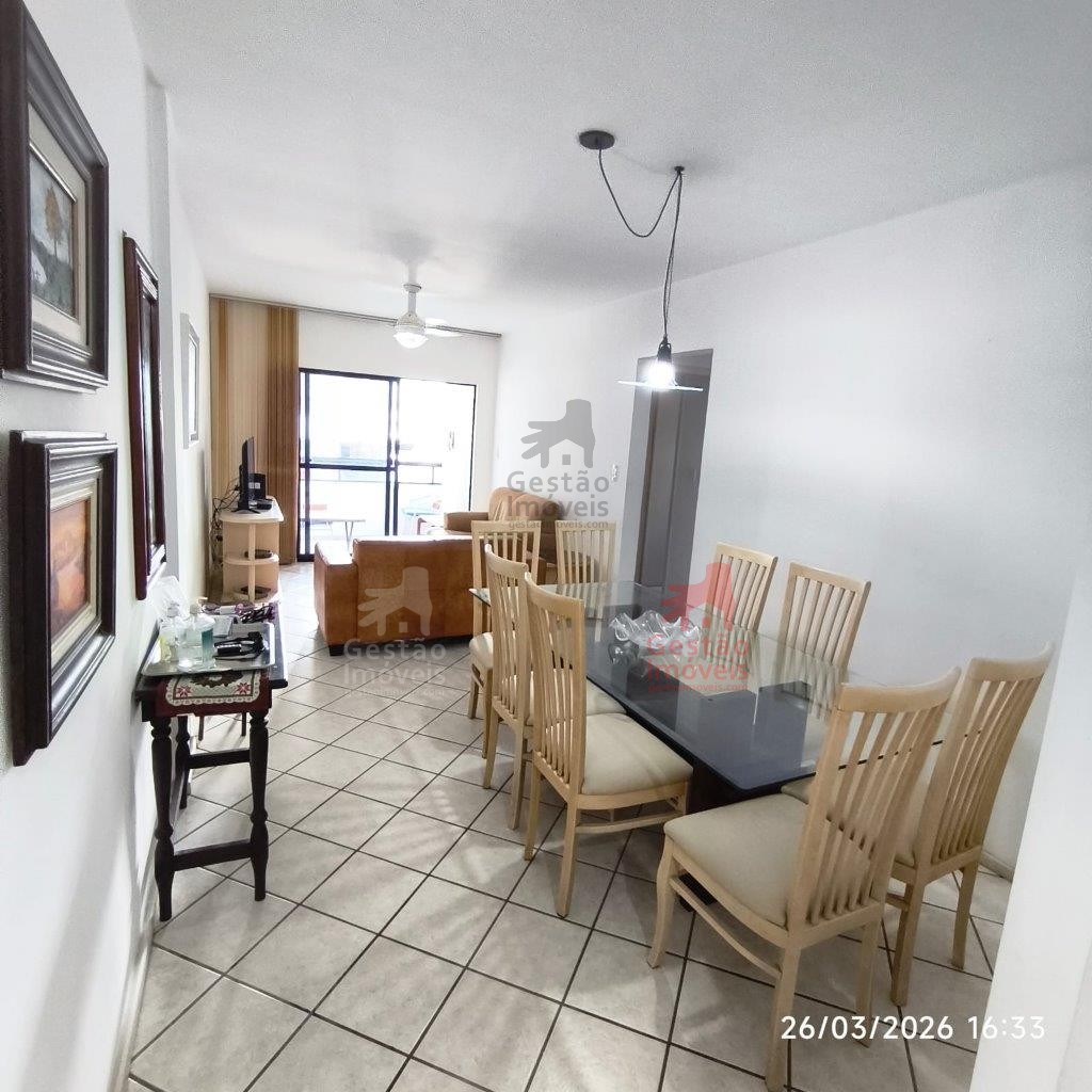 Venda de apartamento quadra mar com 3 quartos no centro de BC