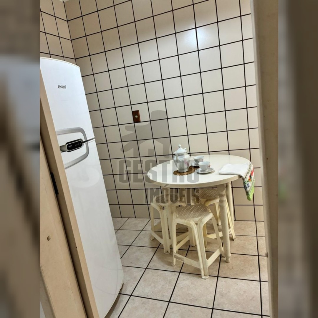 Venda de apartamento quadra mar com 3 quartos no centro de BC