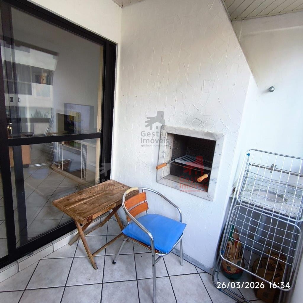 Venda de apartamento quadra mar com 3 quartos no centro de BC