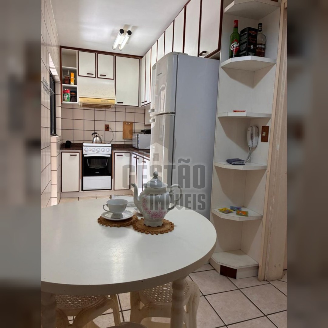 Venda de apartamento quadra mar com 3 quartos no centro de BC