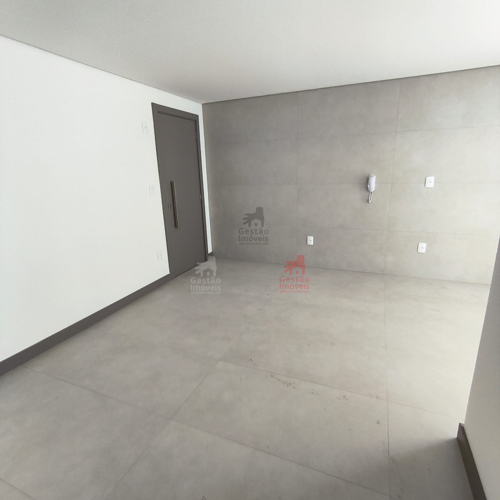 Apartamento 2 dormitórios para Venda na Praia Brava 