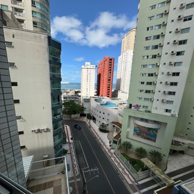 Oportunidade!!! Apartamento 3 quartos Vista Mar no Centro de Balneário Camboriú