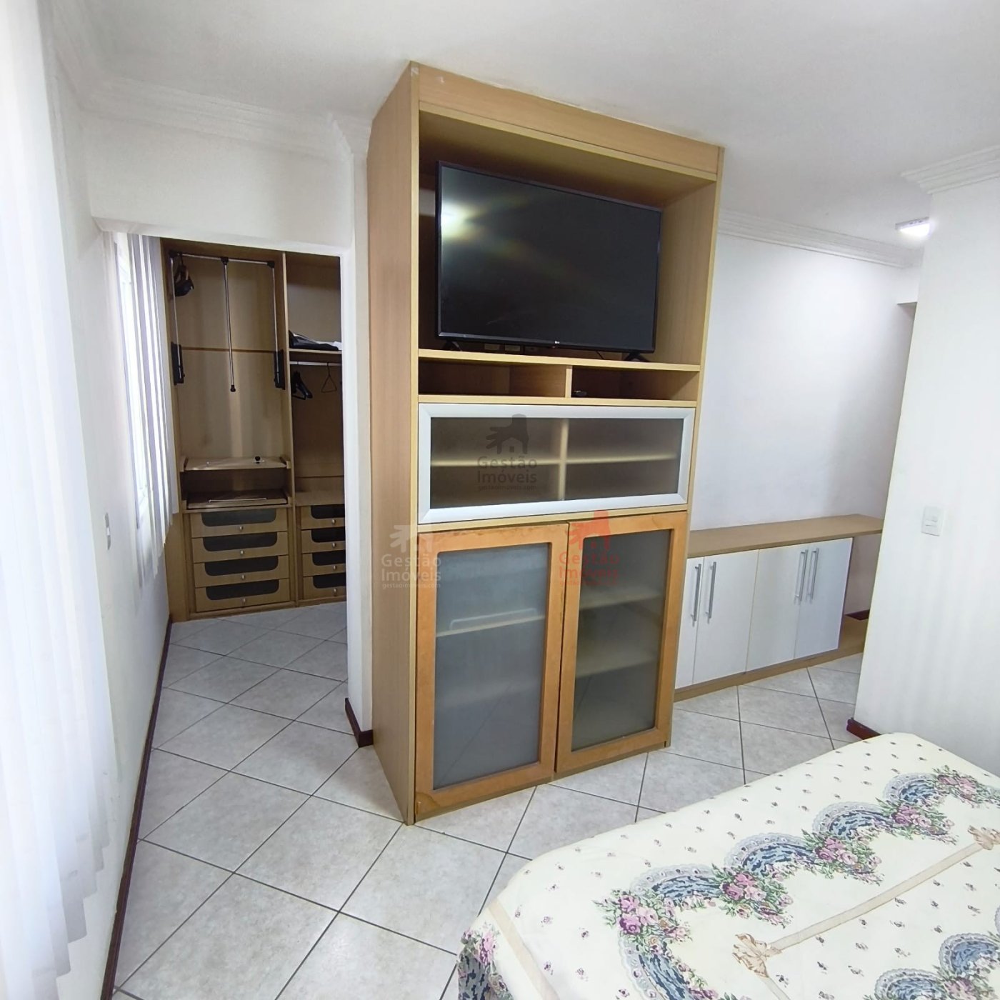 Apartamento 3 quartos para Locação Diária no bairro Centro em Balneário Camboriú