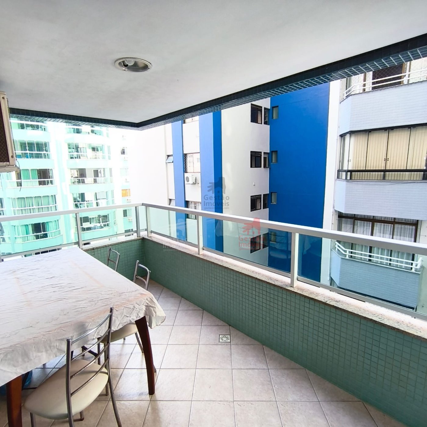 Apartamento 3 quartos para Locação Diária no bairro Centro em Balneário Camboriú