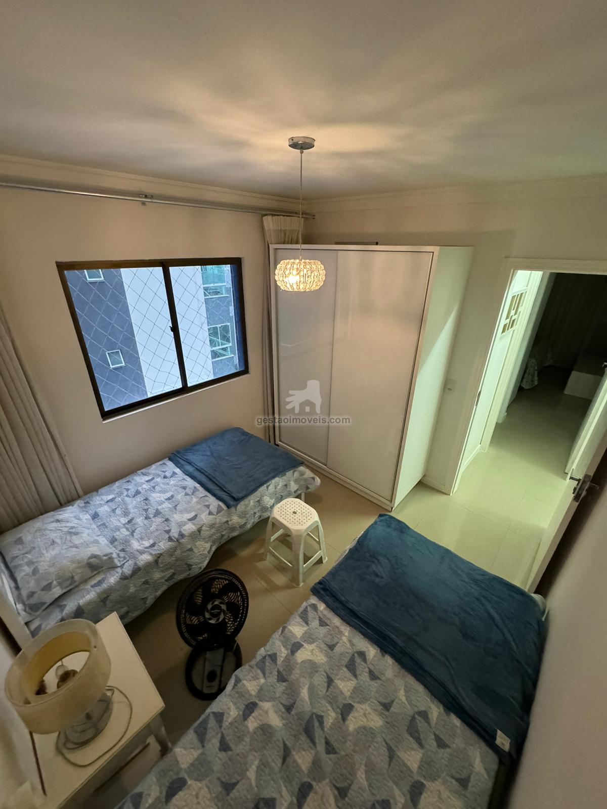 Apartamento QUADRA MAR Mobiliado no Centro de Balneário Camboriú 