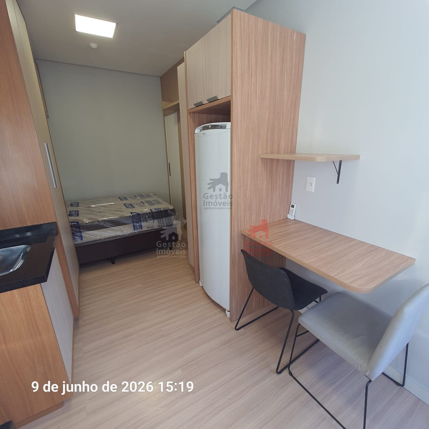 Loft mobiliada para locação no bairro ariribá