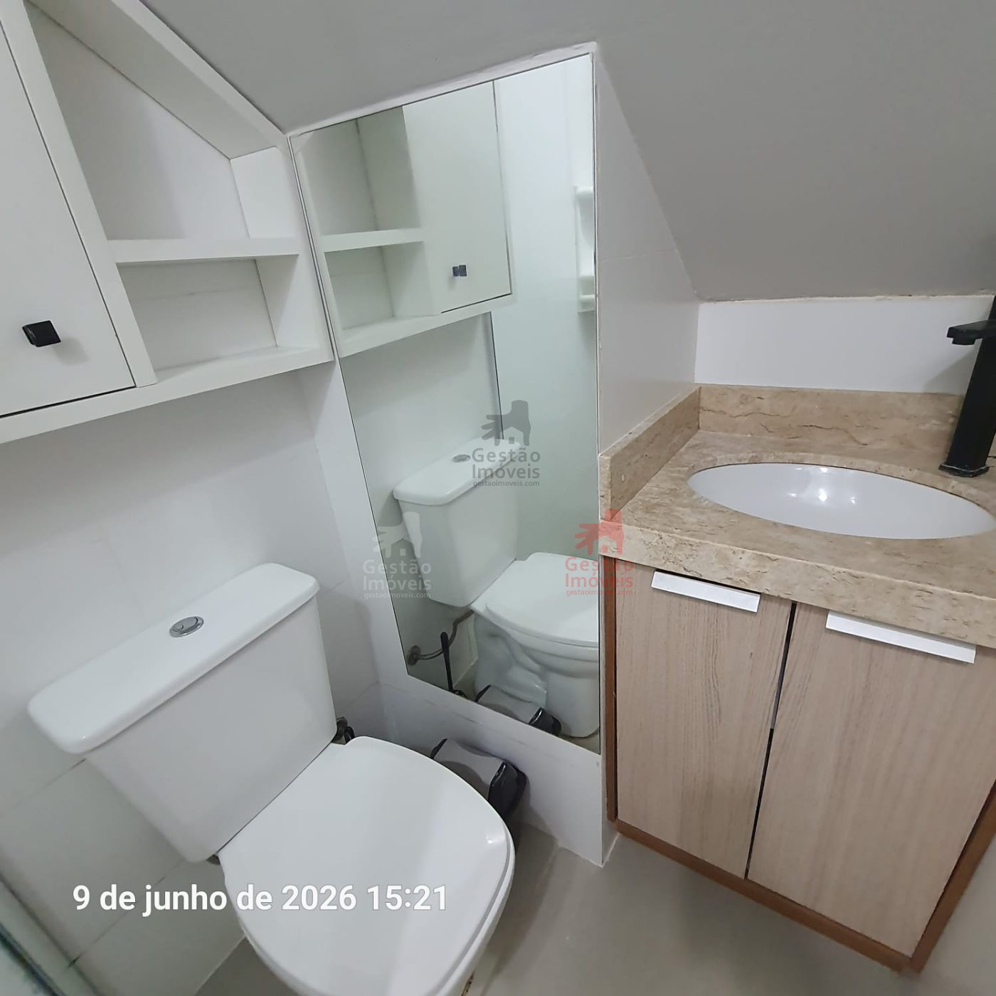 Loft mobiliada para locação no bairro ariribá