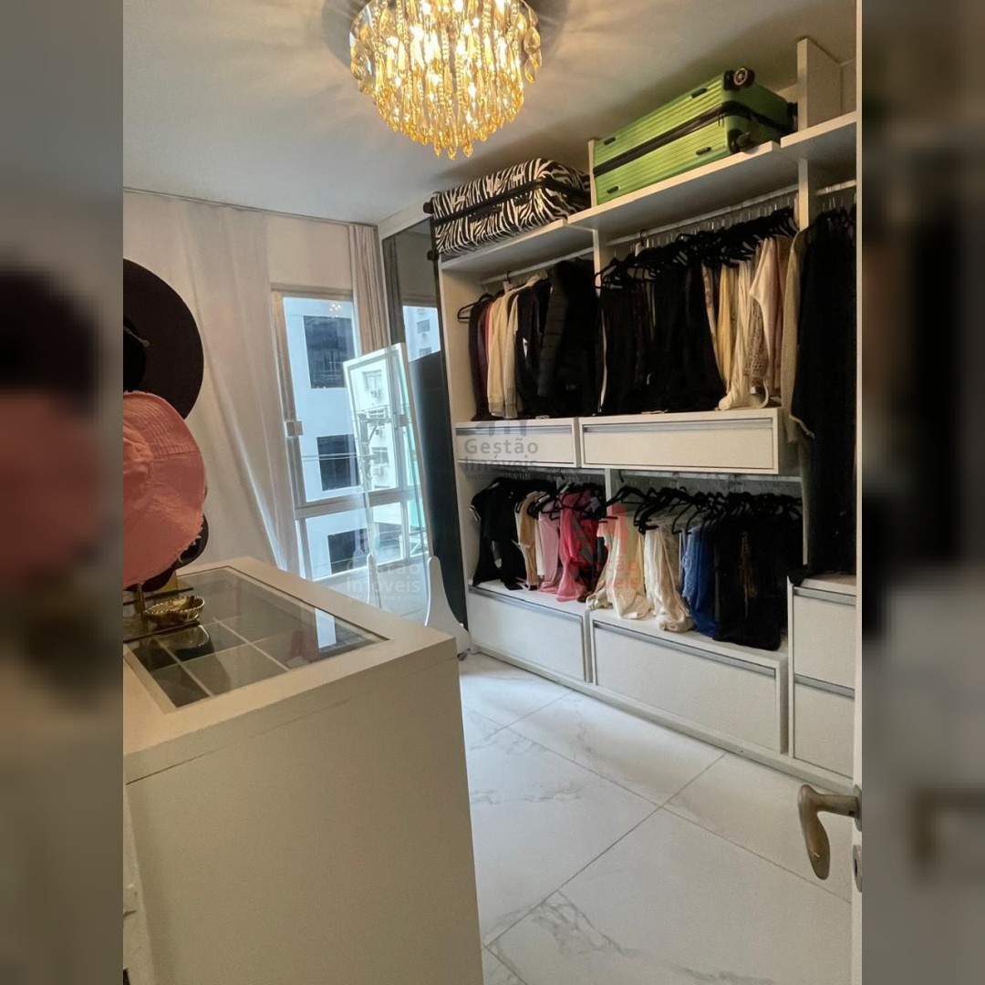 Quadra mar com 3 dormitórios em Balneário Camboriú