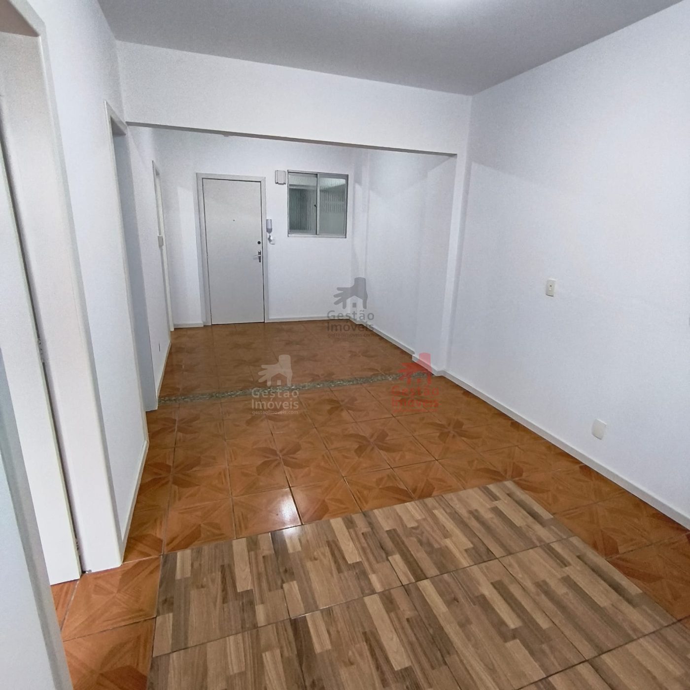 Apartamento 2 dormitórios para locação no centro de Itajaí