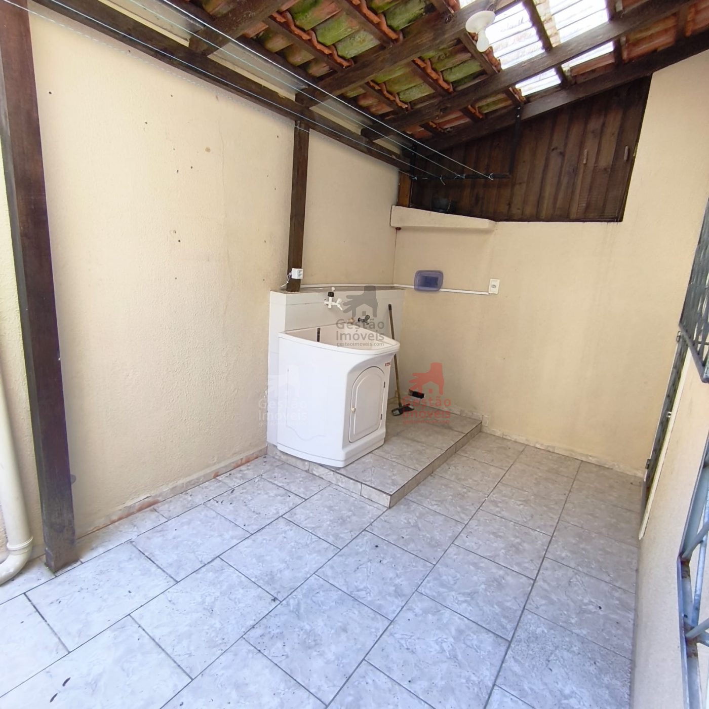 Apartamento 3 quartos para Locação Anual no bairro Centro em Balneário Camboriú