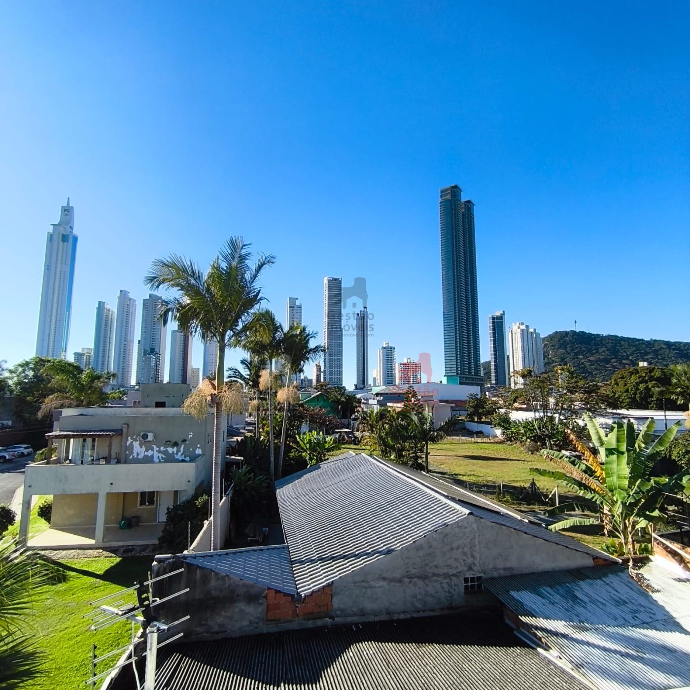 Kitnet com 1 dormitório na Barra em Balneário Camboriú